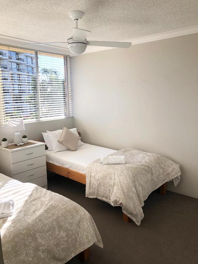 Oceania On Burleigh Beach ゴールドコースト エクステリア 写真