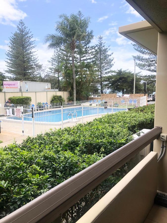 Oceania On Burleigh Beach ゴールドコースト エクステリア 写真