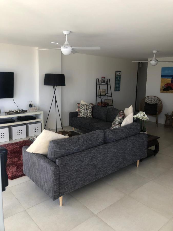 Oceania On Burleigh Beach ゴールドコースト エクステリア 写真