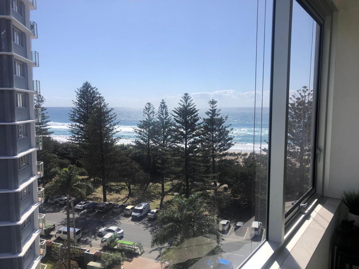 Oceania On Burleigh Beach ゴールドコースト エクステリア 写真
