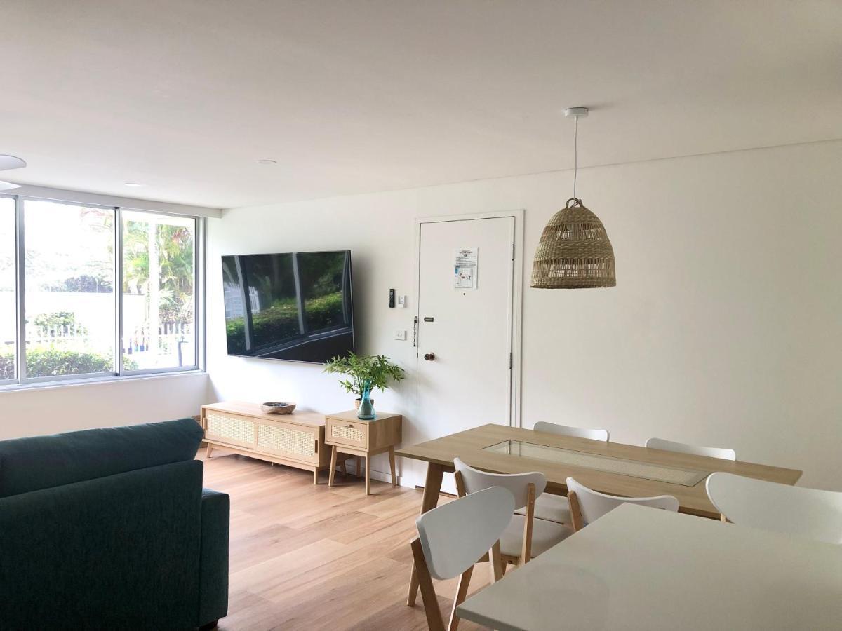 Oceania On Burleigh Beach ゴールドコースト エクステリア 写真