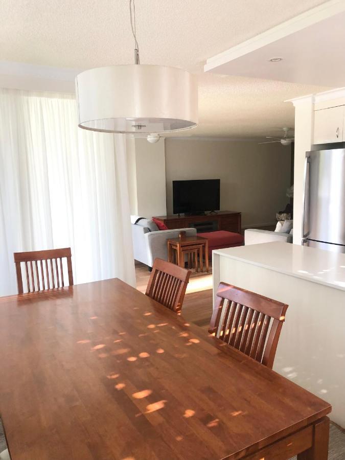 Oceania On Burleigh Beach ゴールドコースト エクステリア 写真